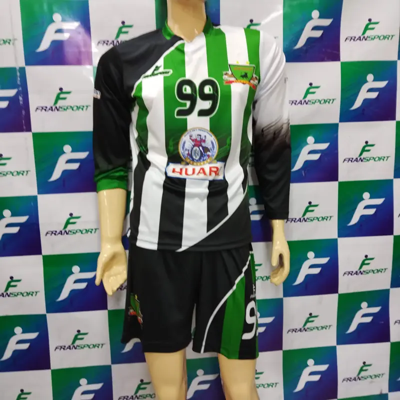 PC m larga -  D (6).webp