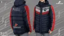 Parka Sin Sublimar- Tela Jaipura, cien por ciento Engomado- Con fibra termica- Con un logo Bordado en pecho izquierdo- un texto Bordado en espalda- en tallas S-M-L-XL 